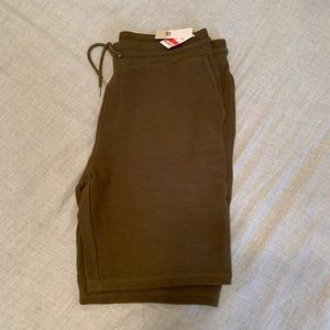 NWT Never Worn Men’s Olive Green Sweat Shorts